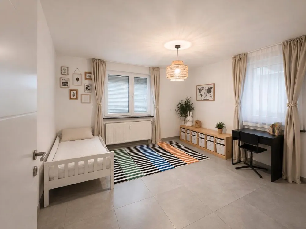 2-Zimmer-Wohnung mit Küche,Parkplatz und großem Garten zu Verm