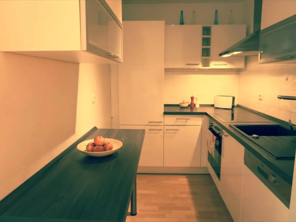 Sehr schöne 2 Zimmer Wohnung zu vermieten von 15.9- bis 31.3.27