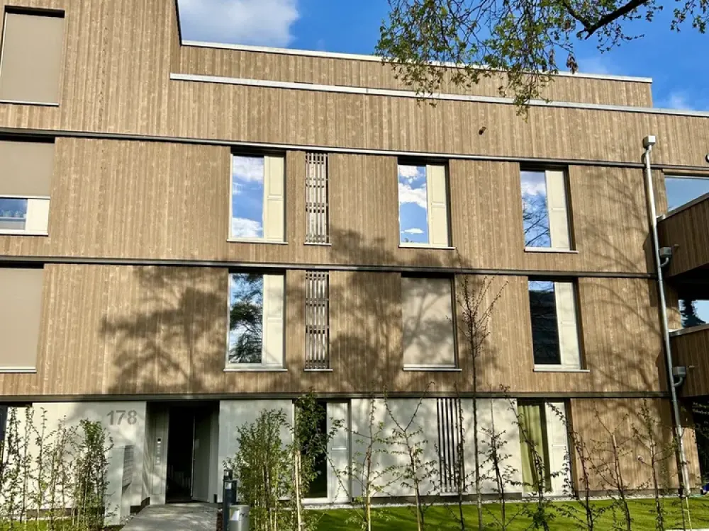 Großzügige 3-Zimmer-Wohnung mit 2 Bädern und großem Garten