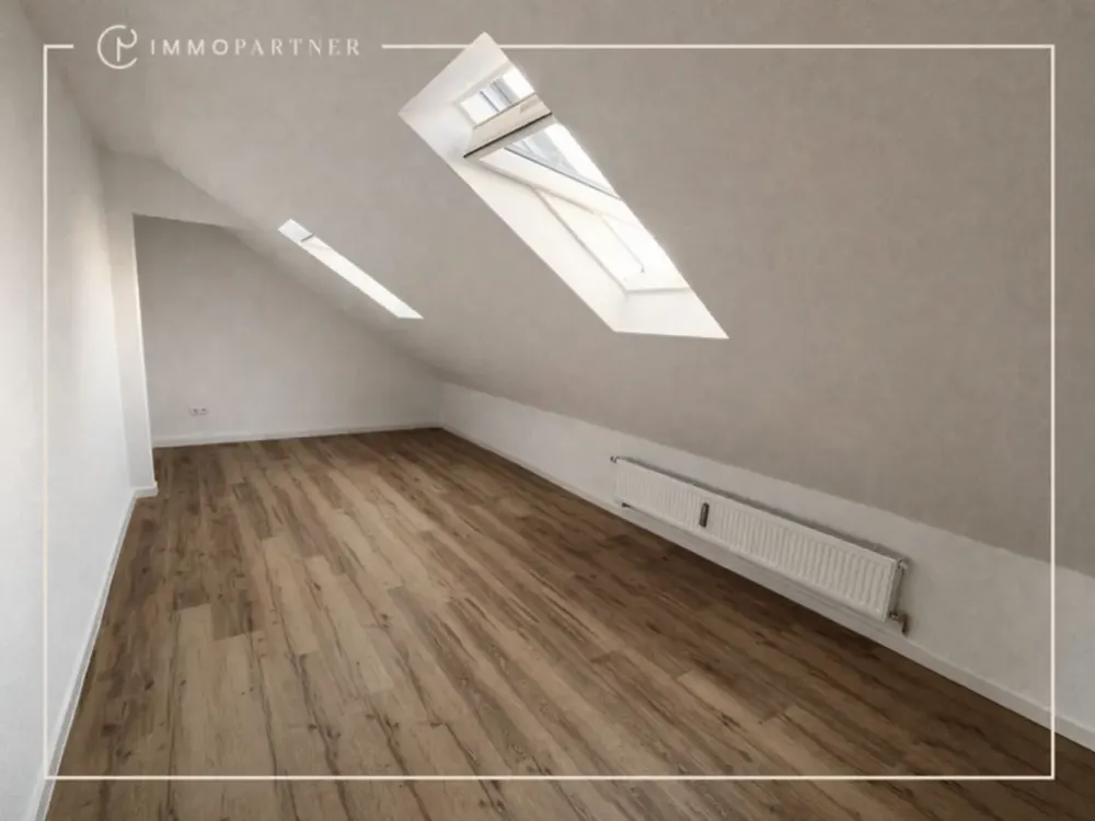 Hochwertig sanierte Wohnung mit offener Einbauküche