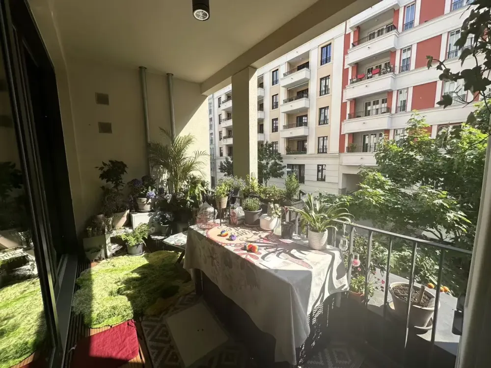 Exklusive Familienwohnung: Voll möblierte 3-Zimmer-Wohnung im Herzen von Berlin-Mitte zu vermieten.