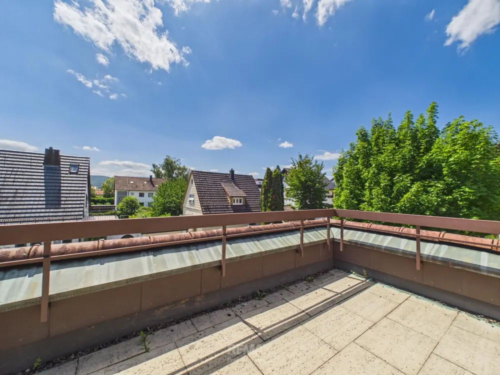 2,5 Zimmer Wohnung inkl. Dachterrasse und TG-Stellplatz