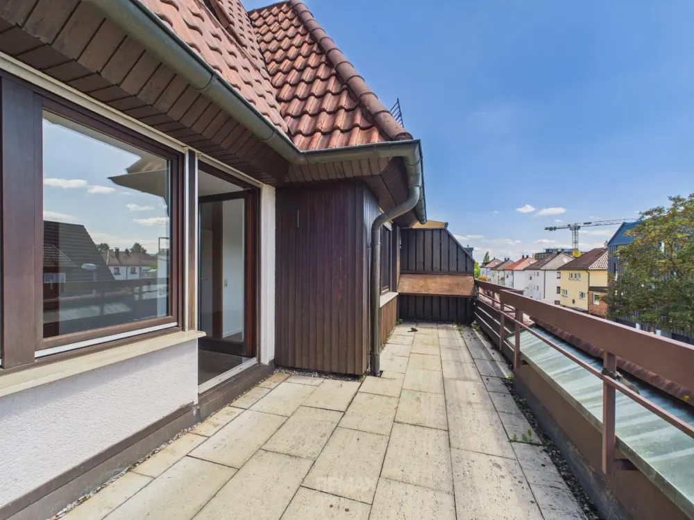 2,5 Zimmer Wohnung inkl. Dachterrasse und TG-Stellplatz