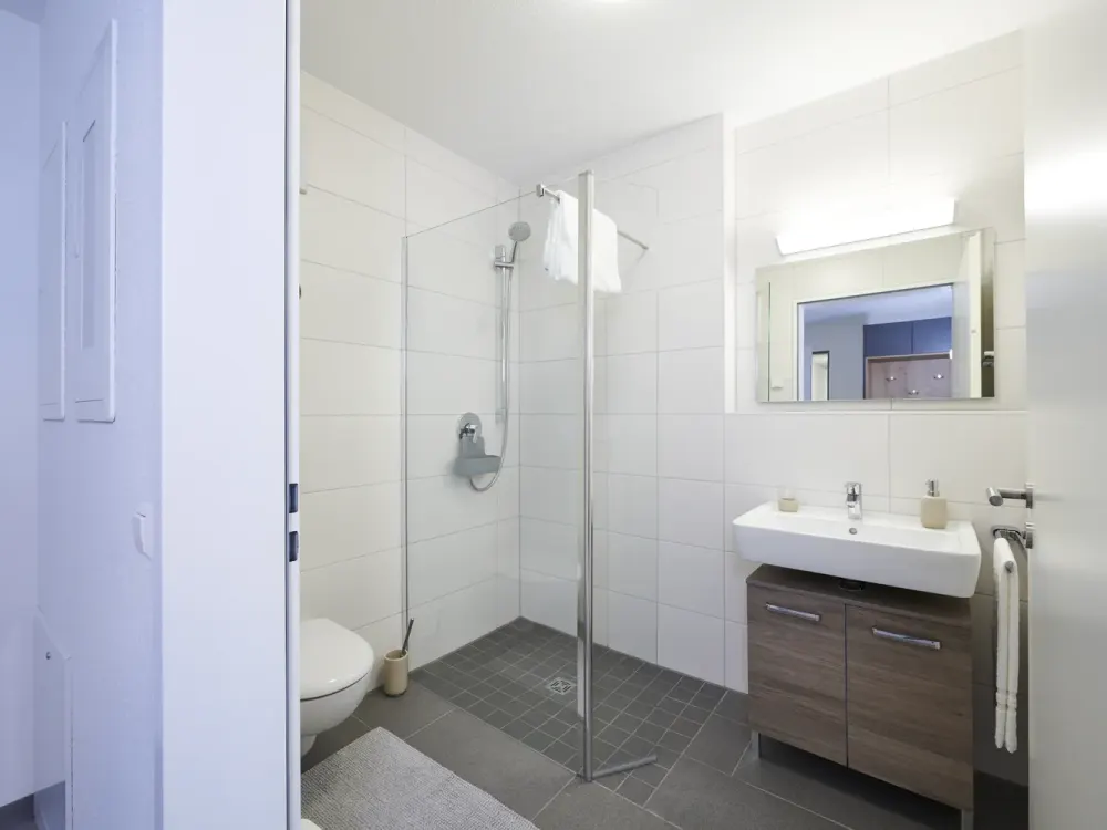 Modernes All-Inclusive-Wohnen im neuen, vollmöblierten, stufenlosen Penthouse-Apartment