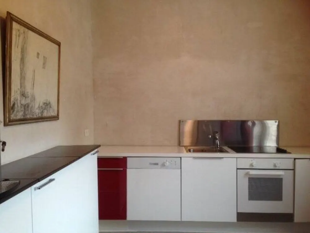 Großzügige Wohnung im charmanten Altbau in Bestlage