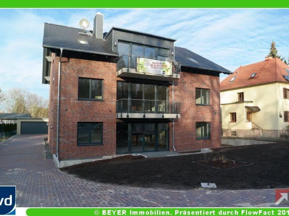 Naturnah & hochwertig: Großzügige Galerie DG-Wohnung mit Südbalkon gegenüber der Dresdner Heide
