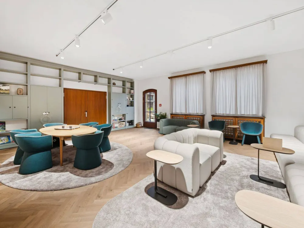 Tiny Apartment, Grand Terrace - Modern Urban Living