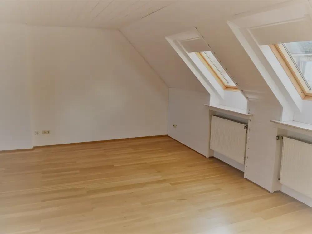 Preiswerte, gepflegte 3-Zimmer-DG-Wohnung mit Balkon in Waltrop Stadtmitte