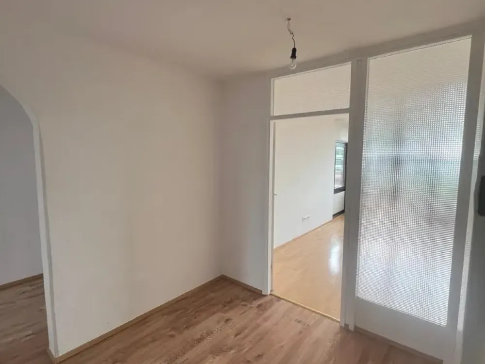 [LIS-10082] Helle 3-Zimmer-Wohnung mit Balkon in Köln-Weiden