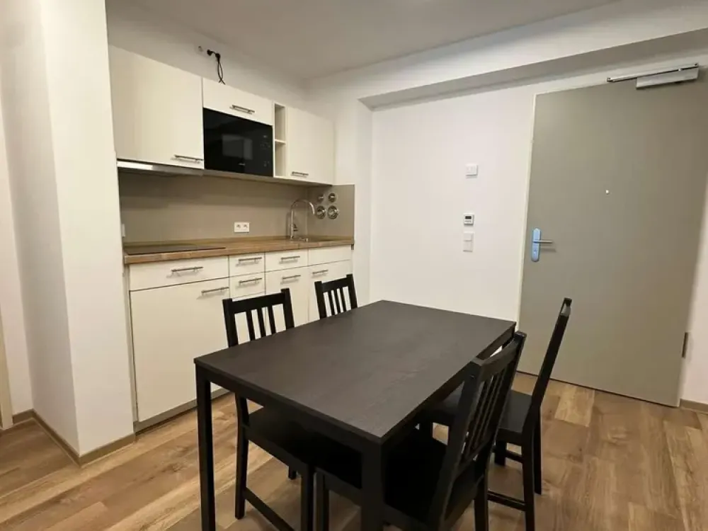 WG´s aufgepasst: Teilmöblierte Wohnung mit EBK