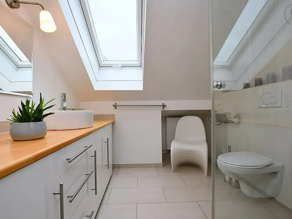 Schöne, modern möblierte Wohnung in Sindelfingen, fußläufig zur Daimler AG