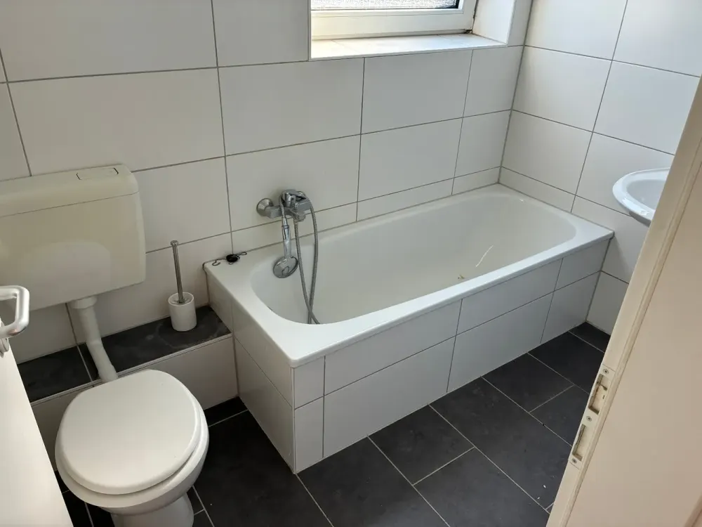 !!!1600/47202/121 Helle 2-Zimmer-Wohnung im 4.OG in Neuss mit Ausblick!!!
