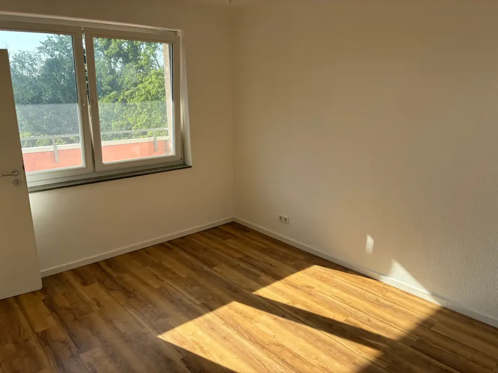 !!!1600/47202/121 Helle 2-Zimmer-Wohnung im 4.OG in Neuss mit Ausblick!!!