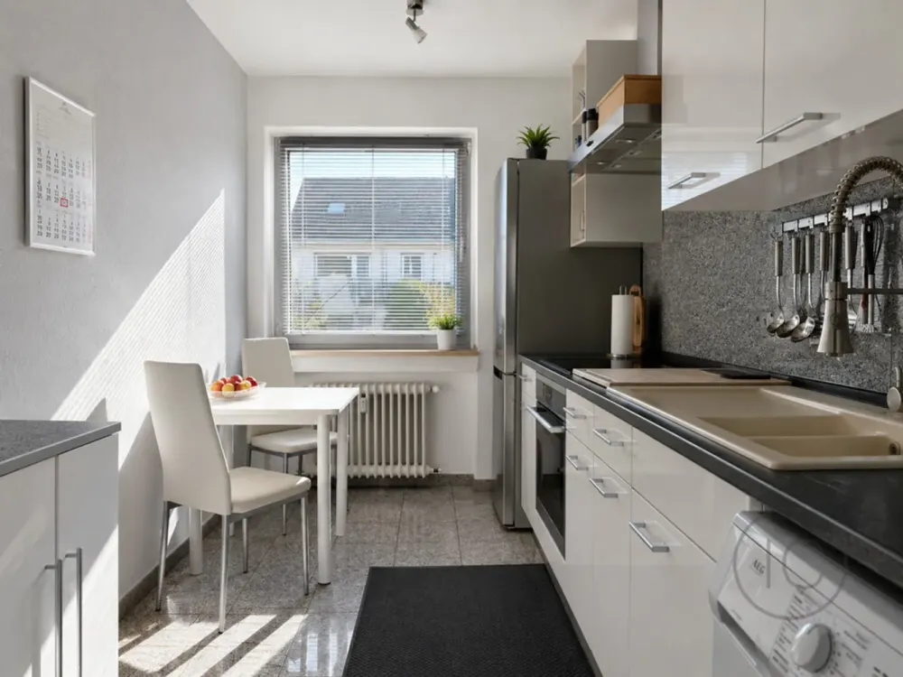 Bright and Well-Maintained 2-Room Apartment in Köln-Longerich