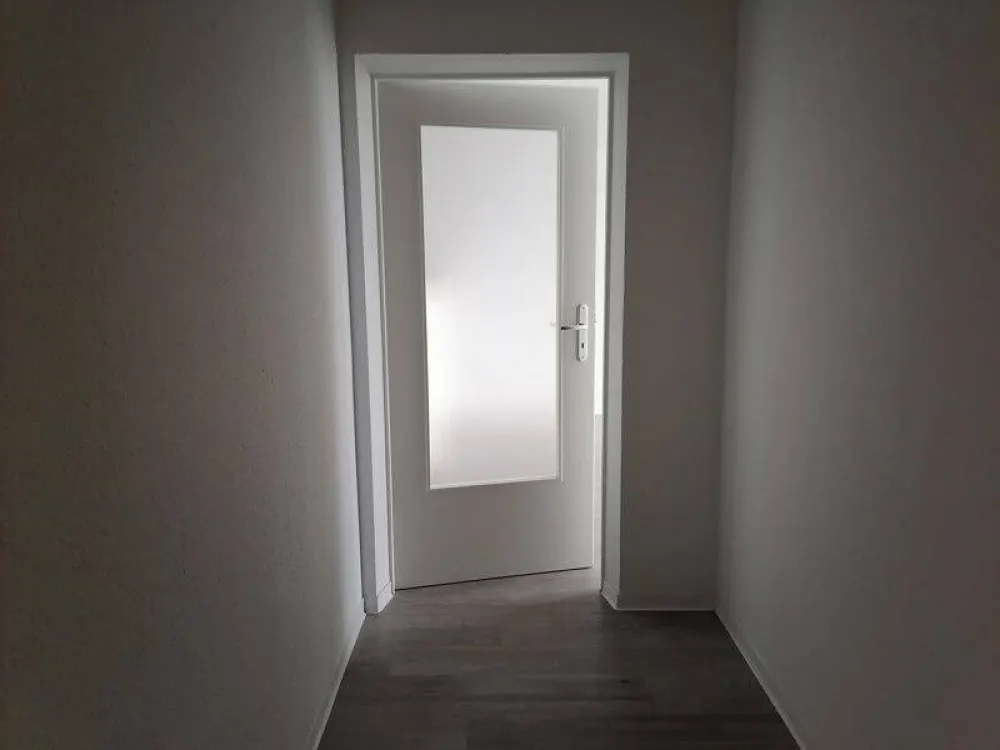 Beautiful living in this practical 2-room apartment with balcony and open kitchen
