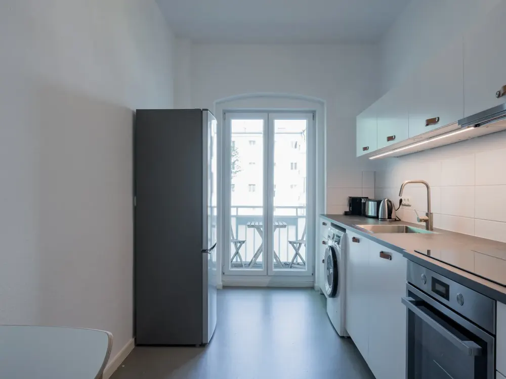 From 1.10.26 - Spacious 2-Room Apartment Opposite Anton Saefkow Park
