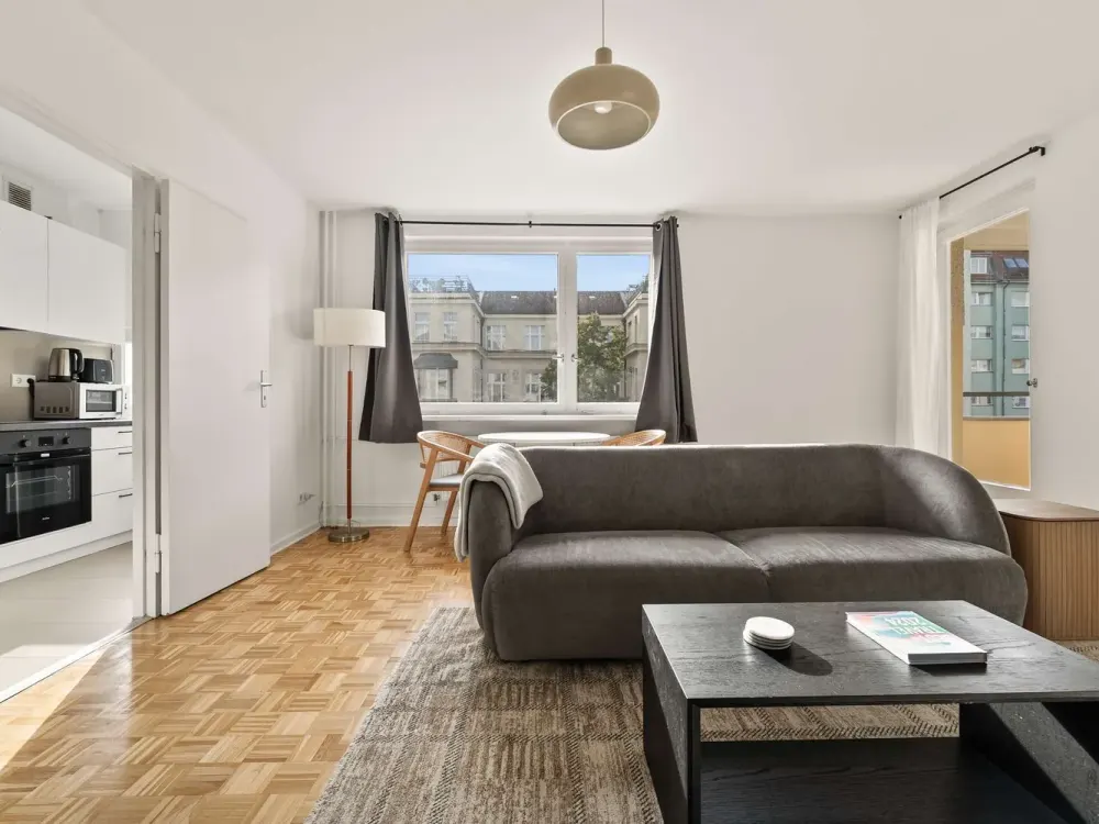 Charmante 2-Zimmer Wohnung in Wilmersdorf- voll möbliert