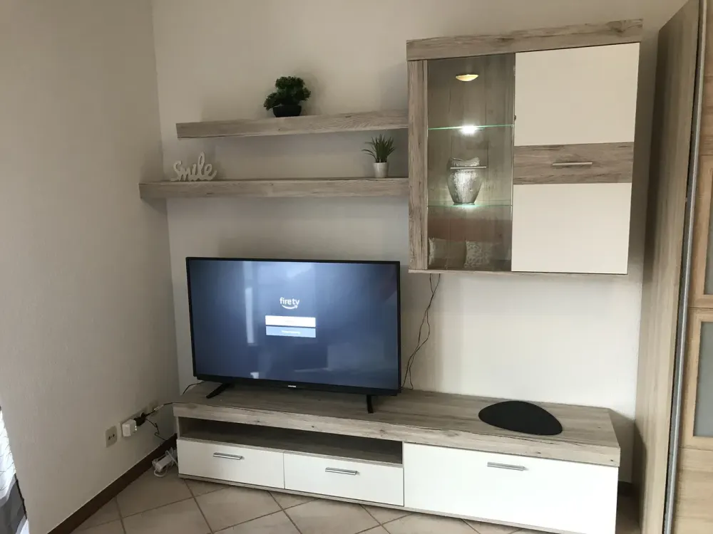 1-Z. Apartment, möbliert, eigenes Badezimmer, Balkon, Terrasse / Küche u. Garten zur Mitnutzung