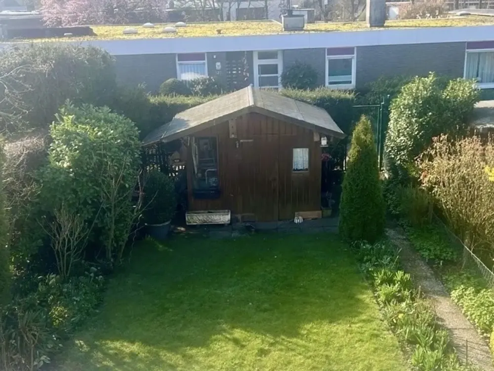 New Shared Apartment in a Terraced House: 18 m2 with Garden and Bar Cellar