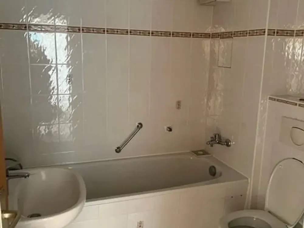 Moderne 2-Zimmer-Wohnung mit Balkon in Leipzig Lindenthal