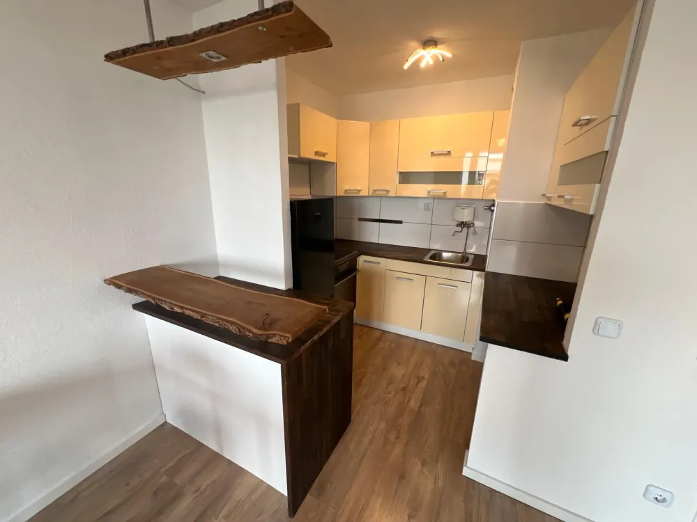 Attraktive, voll möblierte morderne 2-Zimmer-Wohnung