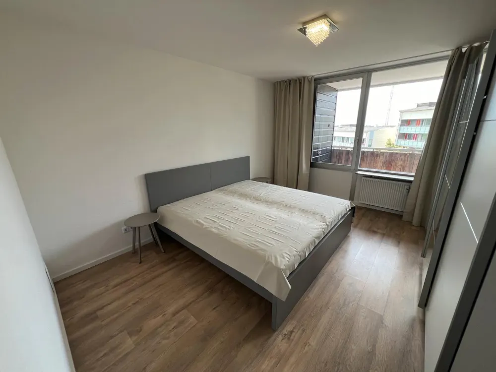 Attraktive, voll möblierte morderne 2-Zimmer-Wohnung