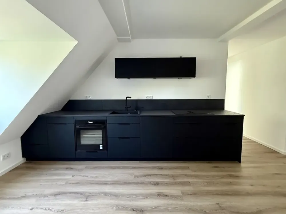 Erstbezug nach Sanierung! 2-Raum Wohnung in Düsseldorf-Düsseltal!