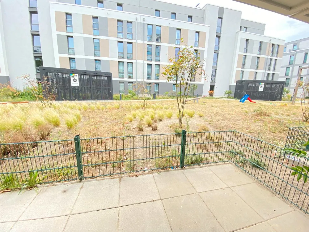 Helle 1-Zimmer-Wohnung mit Terrasse, barrierefreie Objektgestaltung, provisionsfrei