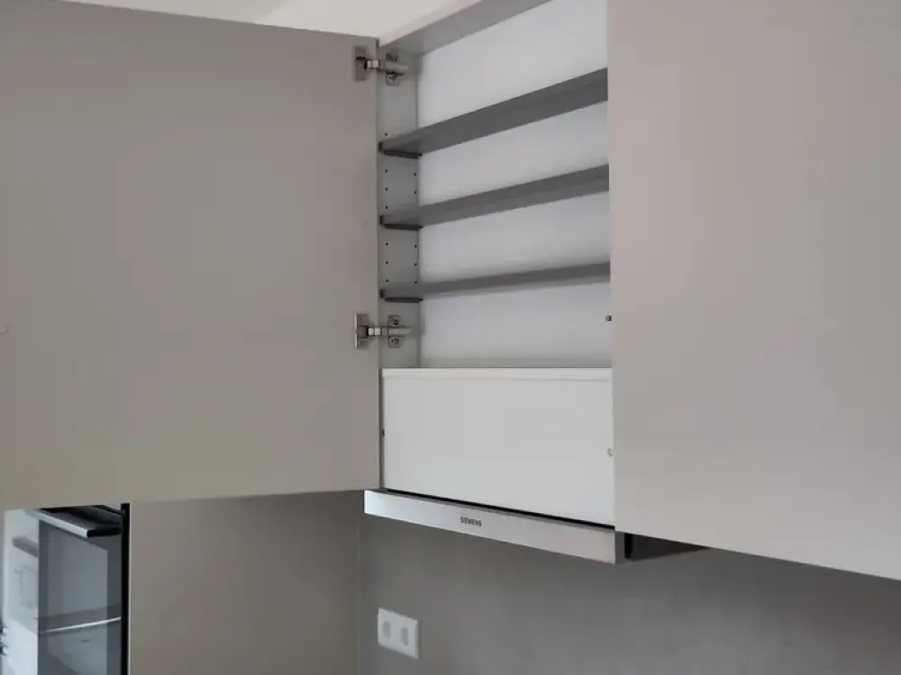 4 Zimmer Luxuswohnung an der Spree sucht Mieter auf Zeit auch WG geeignet