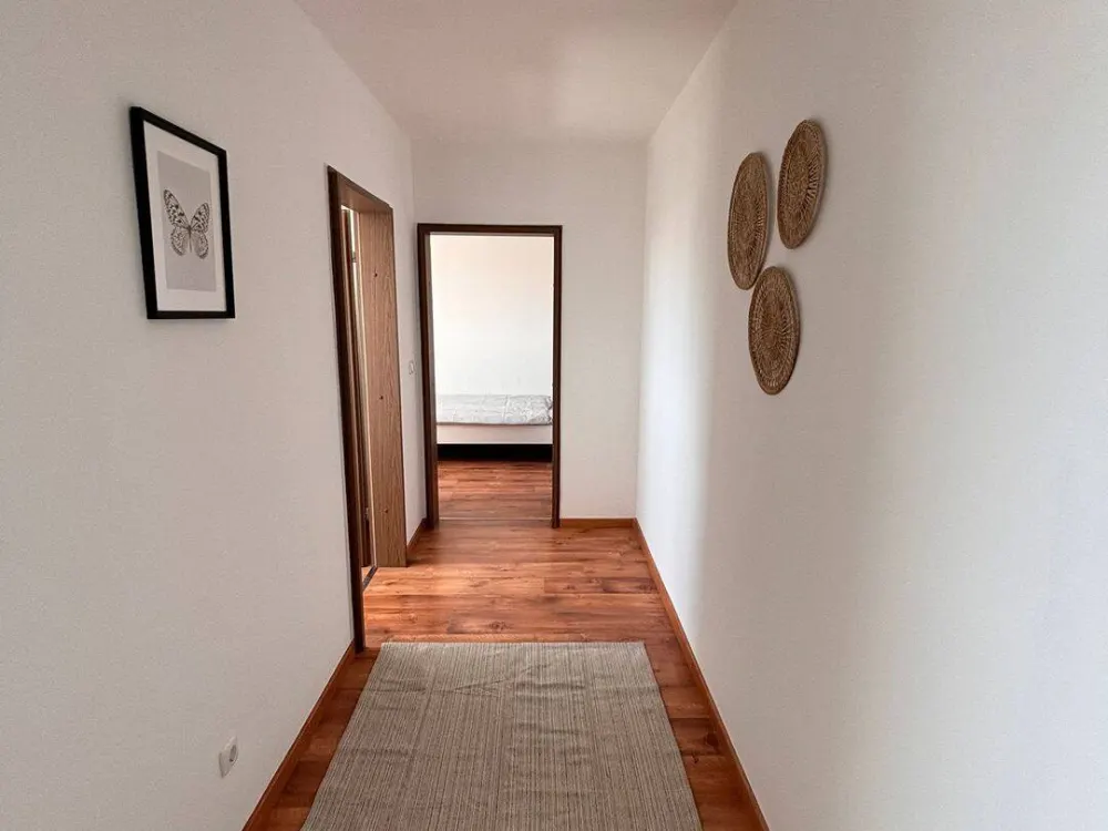 ?? Ein freies Zimmer in moderner 4er-WG - saniert, möbliert & bezugsfertig