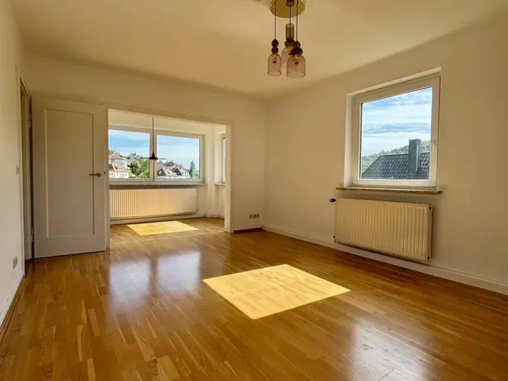 Sonnige 3-Zimmer-Wohnung mit Balkon und traumhafter Aussicht in Stuttgart-Süd