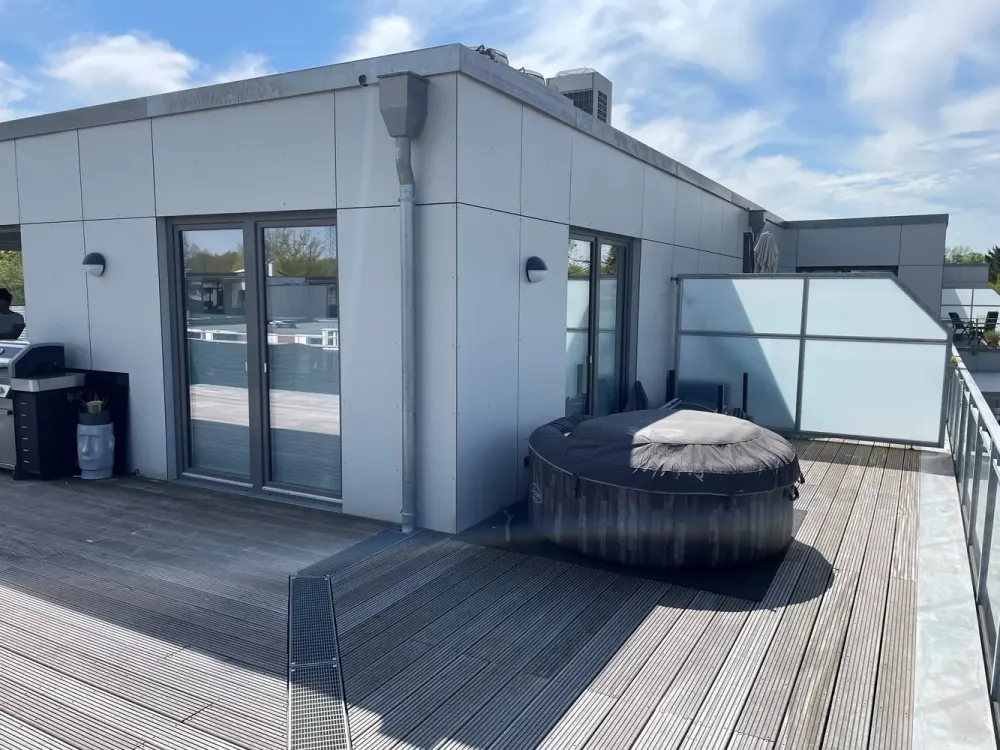 2,5 Zimmerwohnung mit großer Dachterrasse