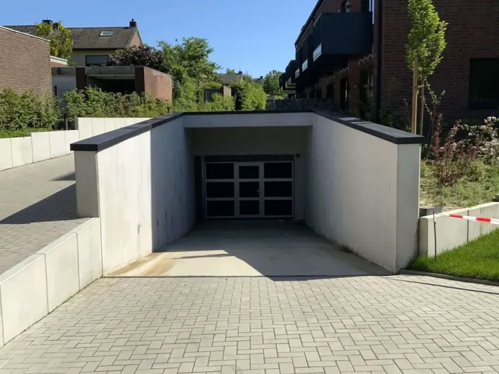 4-room apartment with loggia, 3 bathrooms, cellar, underground parking space in Münster Gievenbeck