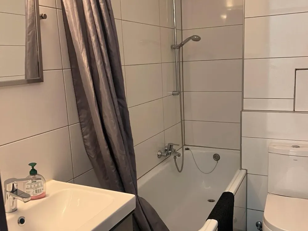 Ein Zimmer Wohnung- West- Gartenzugang- ab November 26