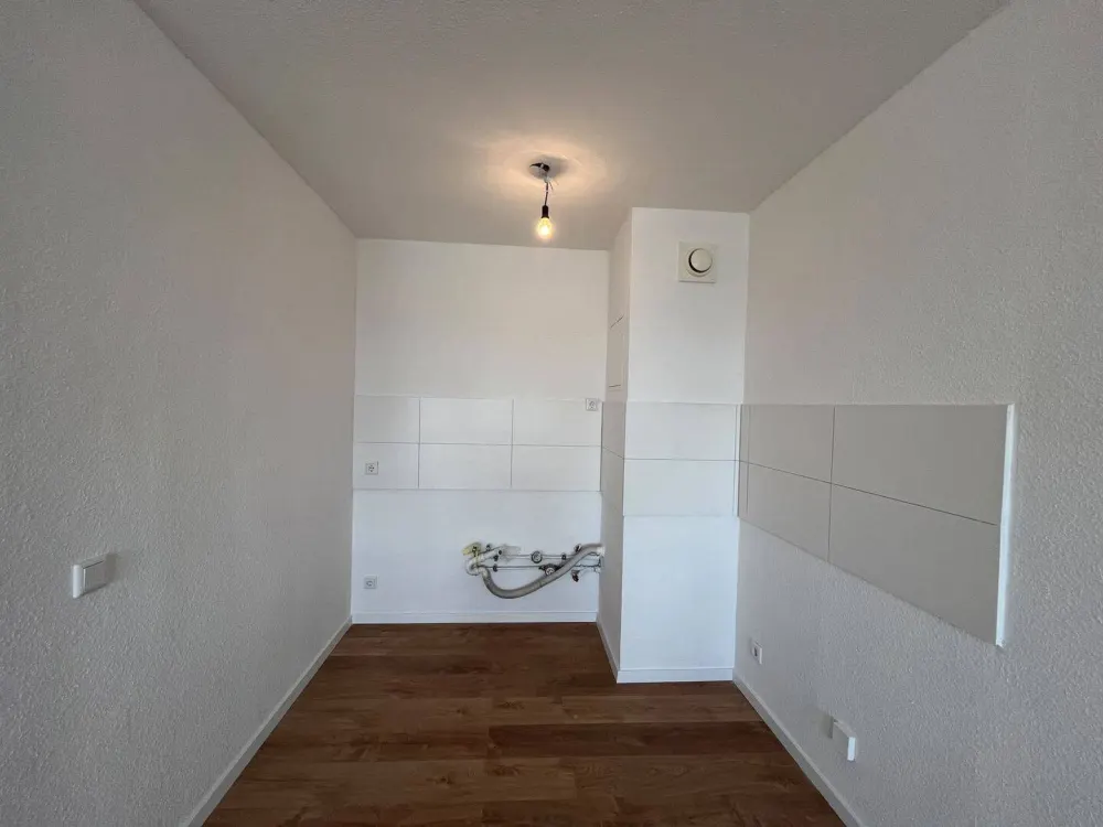 Moderne 2-Zimmer-Wohnung mit Balkon in Köln-Chorweiler 17/4