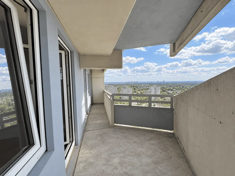 Moderne 2-Zimmer-Wohnung mit Balkon in Köln-Chorweiler 17/4