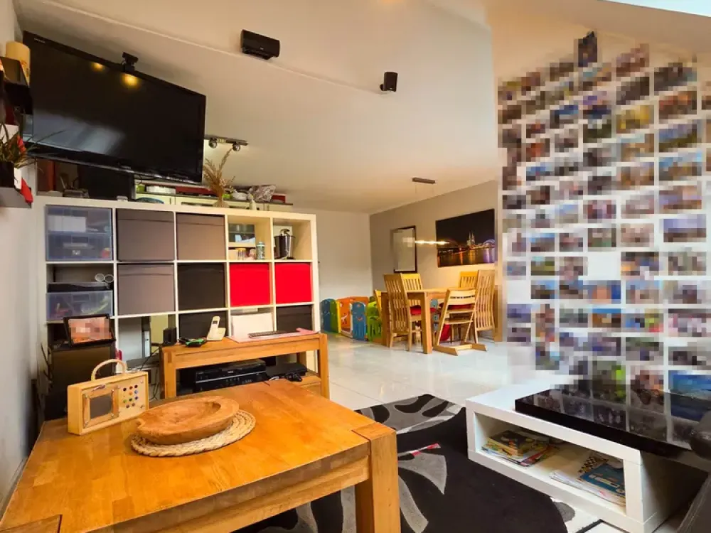 Moderne 3-Zimmer-Maisonette-Wohnung mit Balkon und EBK, zentral in Hürth-Efferen