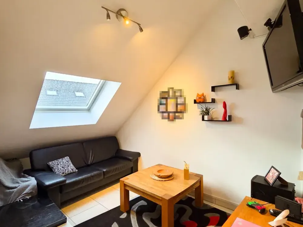 Moderne 3-Zimmer-Maisonette-Wohnung mit Balkon und EBK, zentral in Hürth-Efferen