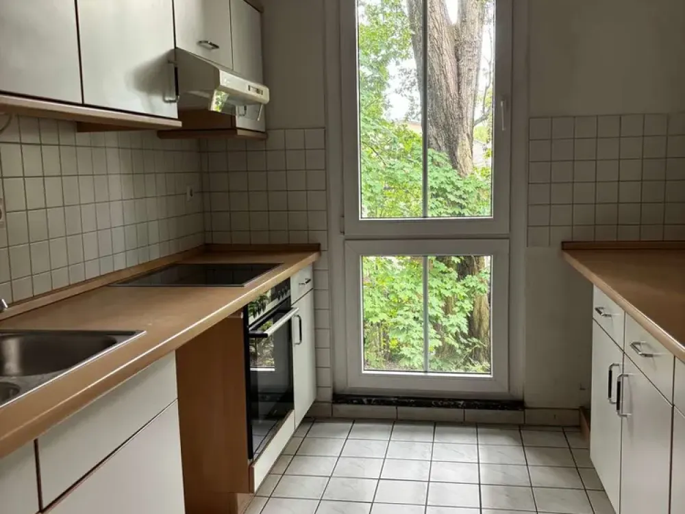 ** Sehr schöne 2 Zimmerwohnung mit EBK und Balkon in Wilhelmsruh **