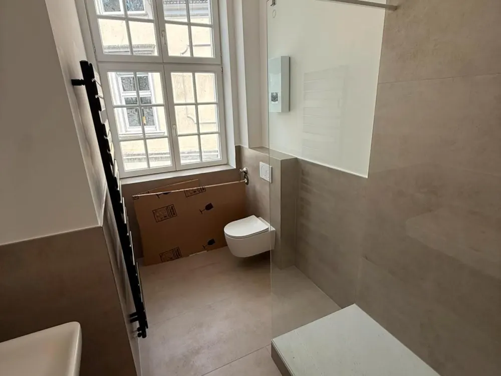 Erstbezug n. TOP-Sanierung, 65 qm Wohnung, 2 ZWKB, 590 € kalt, in zentraler Lage v. Haspe