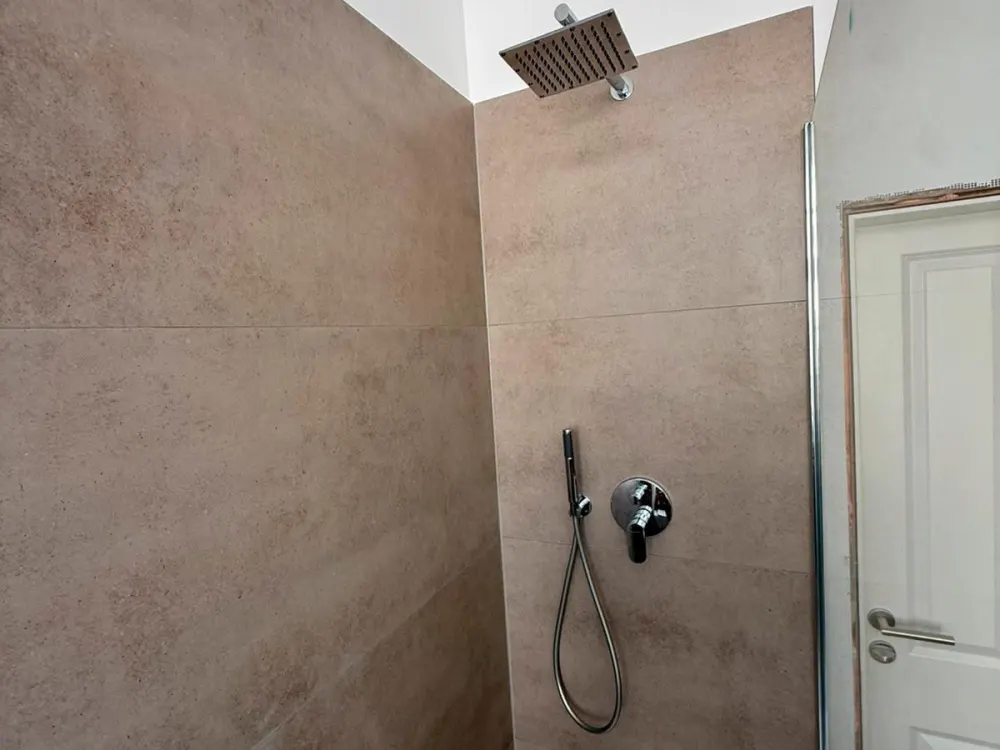 Erstbezug n. TOP-Sanierung, 65 qm Wohnung, 2 ZWKB, 590 € kalt, in zentraler Lage v. Haspe
