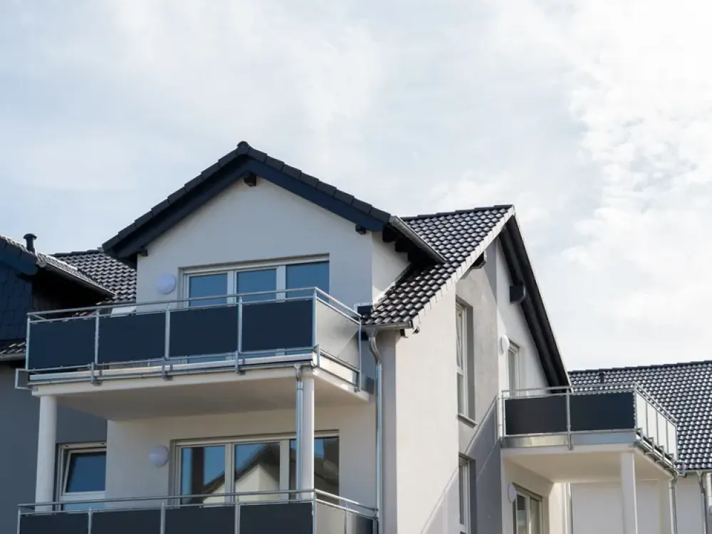 Neubau - große 4-Zimmerwohnung mit Garten