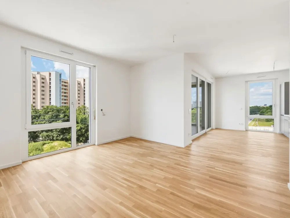 4-Room Attic Apartment with Fitted Kitchen, Parking Space and High-Quality Features