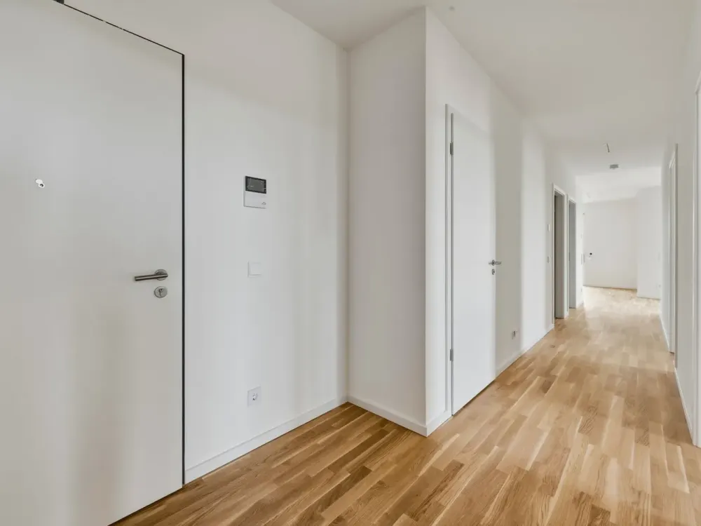 4-Room Attic Apartment with Fitted Kitchen, Parking Space and High-Quality Features