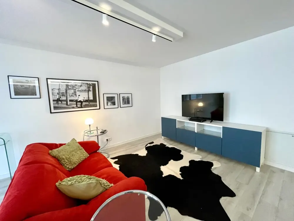 ALL-INCLUSIVE! Fully Furnished 3-Room Apartment in Prime Location - Berger Straße