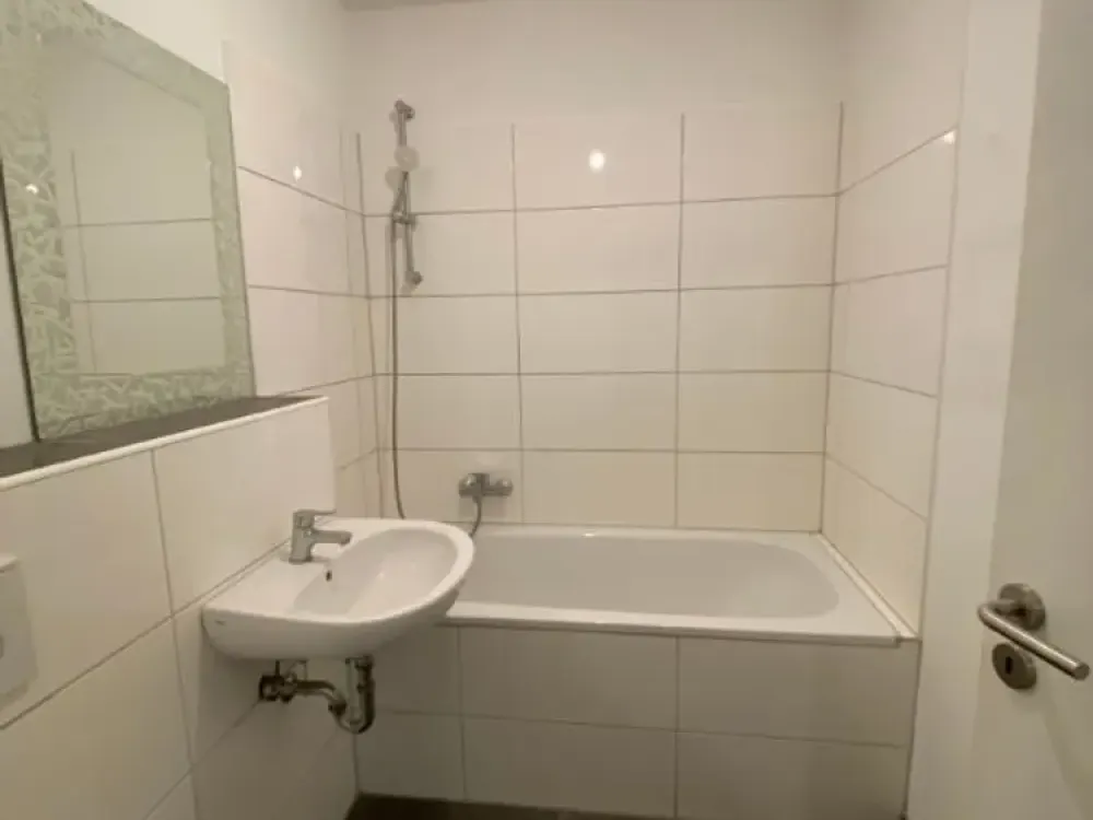 Ihr neues zu Hause- EG- 3-Zimmerwohnung mit Loggia in Duisburg-Mündelheim
