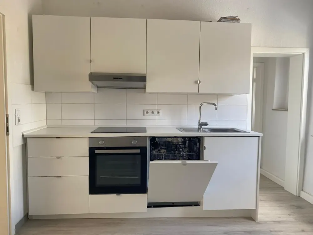 Helle 3-Zimmer-Wohnung mit neuwertigem Boden und Einbauküche, Recklinghausen, Hochstr.