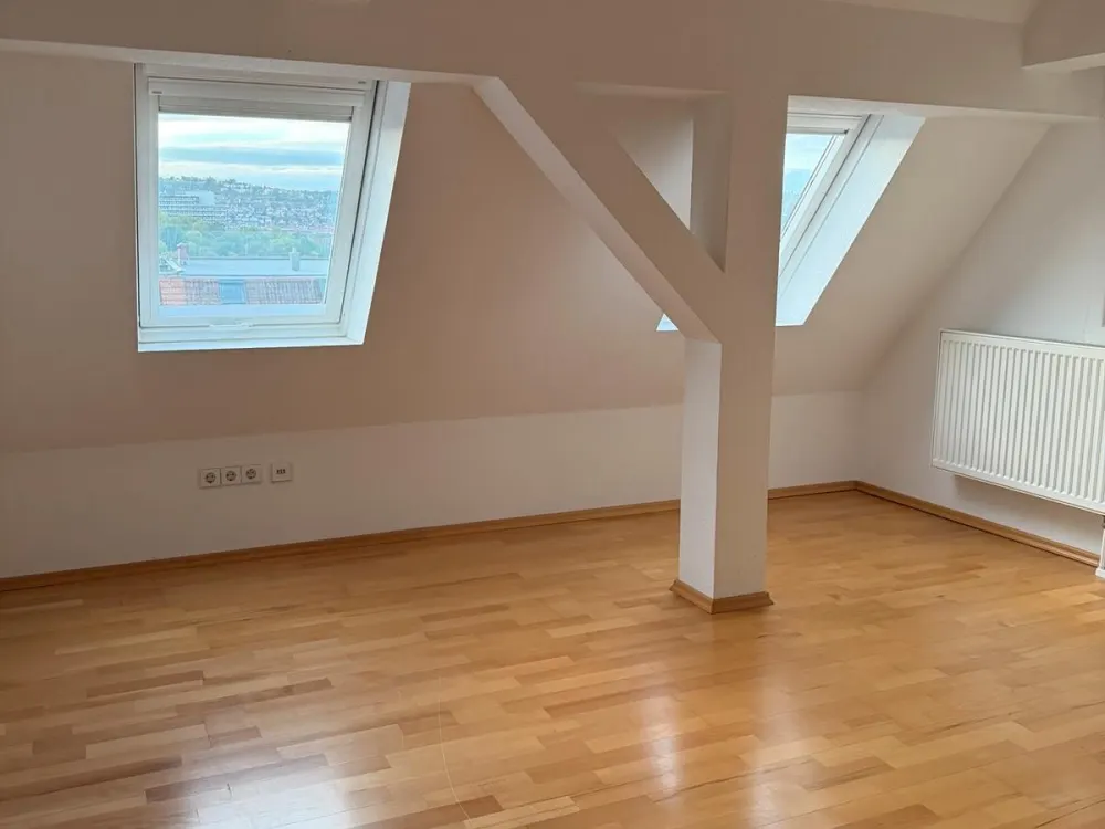 Helle Wohnung in zentraler Lage