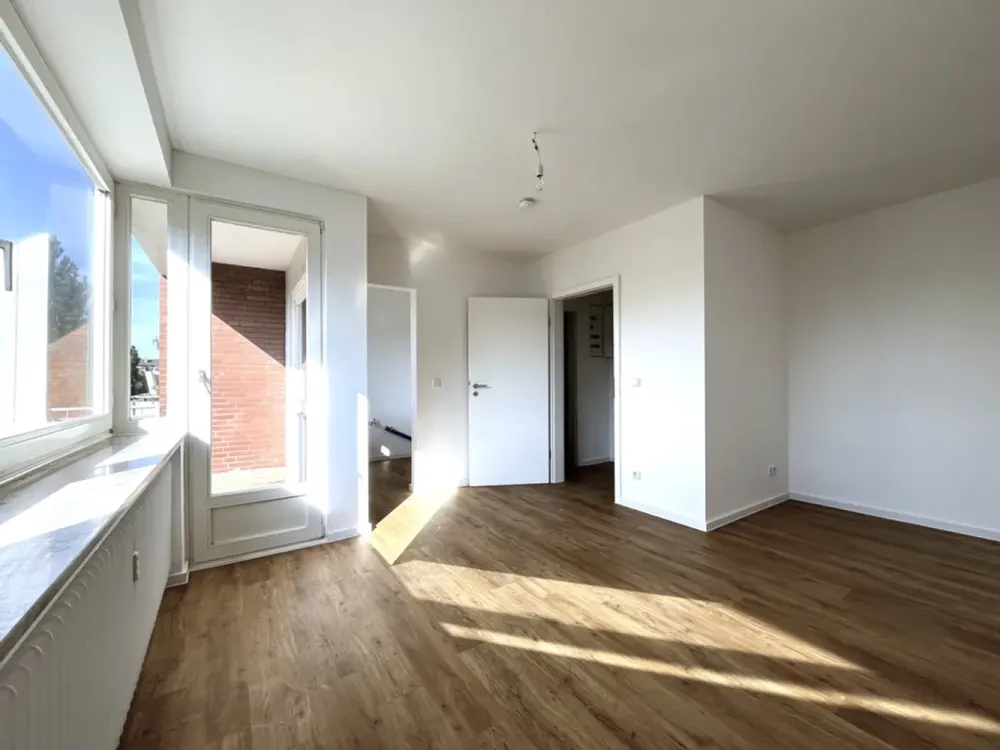 Freshly Renovated 1-Room Apartment to Fall in Love With!