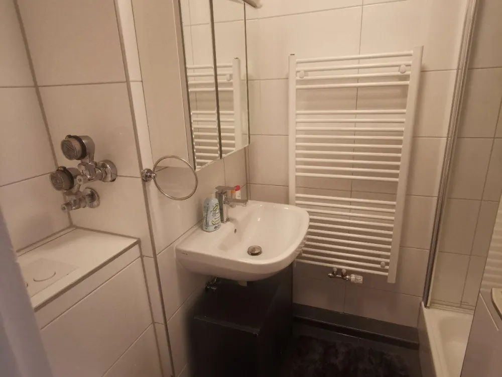 Fully Furnished Apartment Central, 5 Min to U-Bahn U1 Rotkreuzplatz